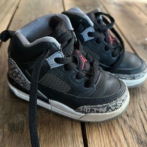 Jordan 4 kids tennis shoe